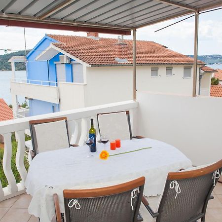 Hana Home - Apartments Tisno Zimmer foto