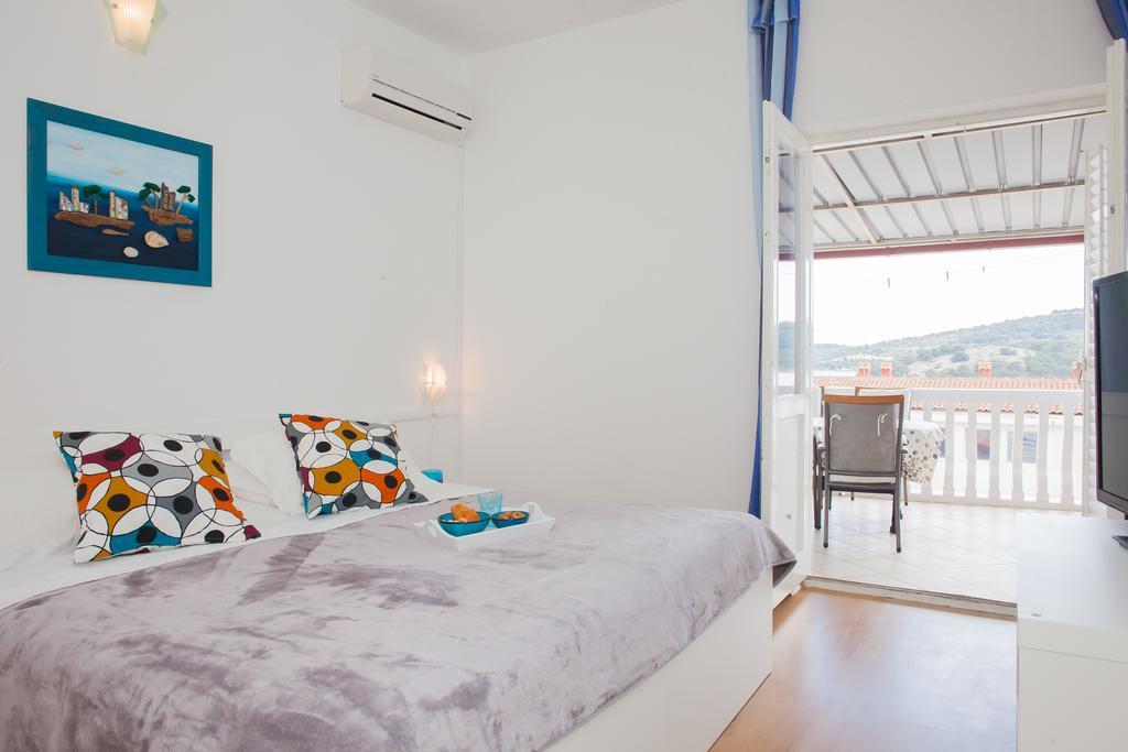 Hana Home - Apartments Tisno Exterior foto