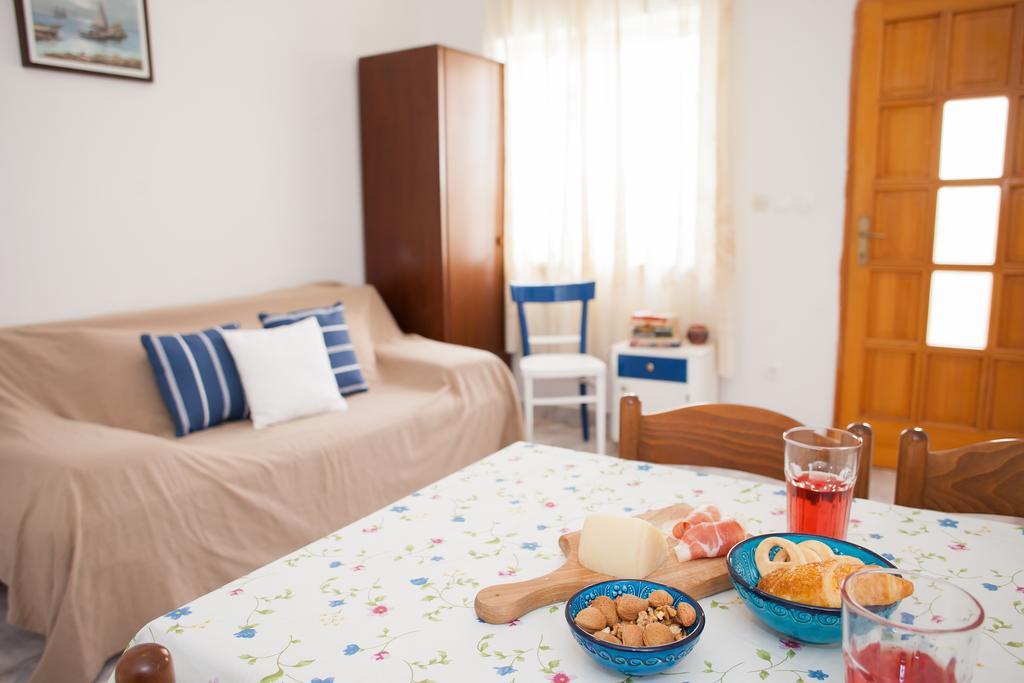 Hana Home - Apartments Tisno Exterior foto