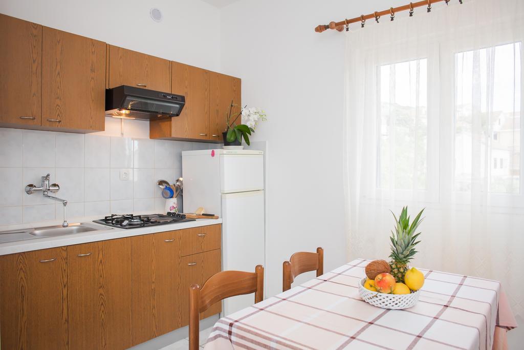 Hana Home - Apartments Tisno Exterior foto