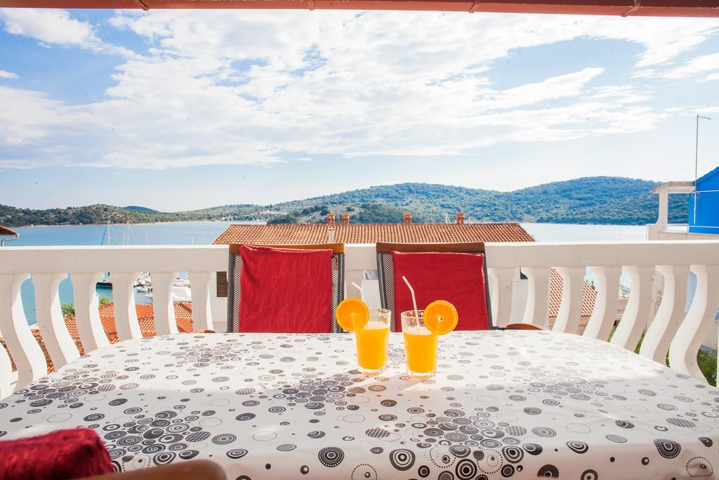 Hana Home - Apartments Tisno Exterior foto