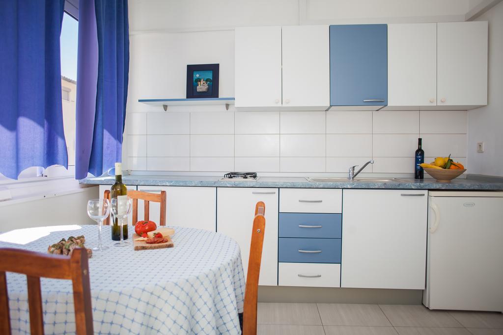 Hana Home - Apartments Tisno Exterior foto