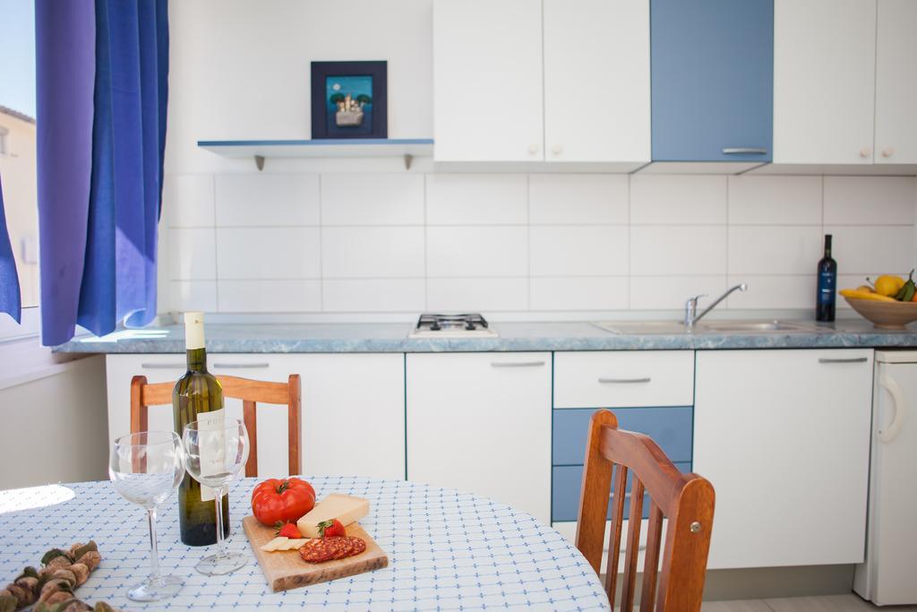 Hana Home - Apartments Tisno Exterior foto
