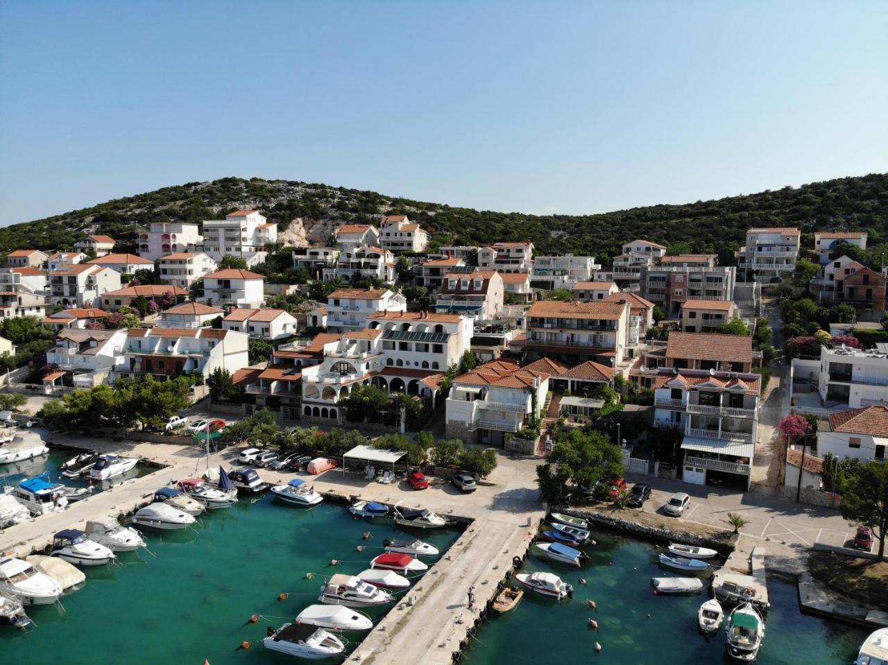 Hana Home - Apartments Tisno Exterior foto